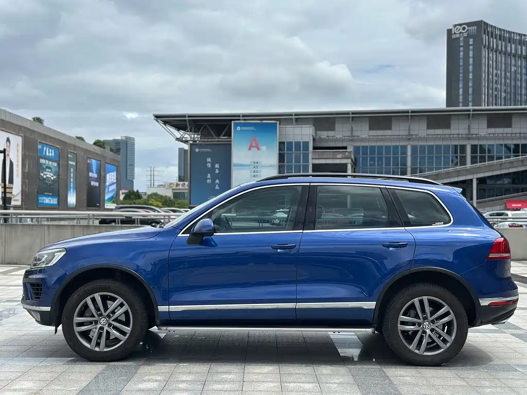 Volkswagen Touareg — миниатюра 7
