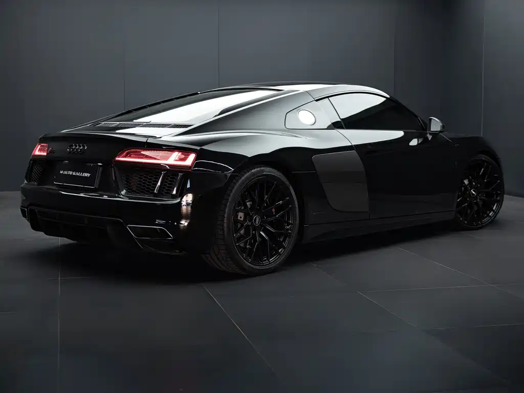 Audi R8 — миниатюра 5