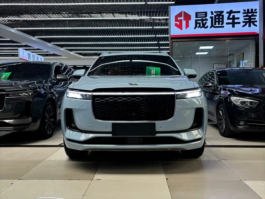 Li Auto Li ONE — миниатюра 2