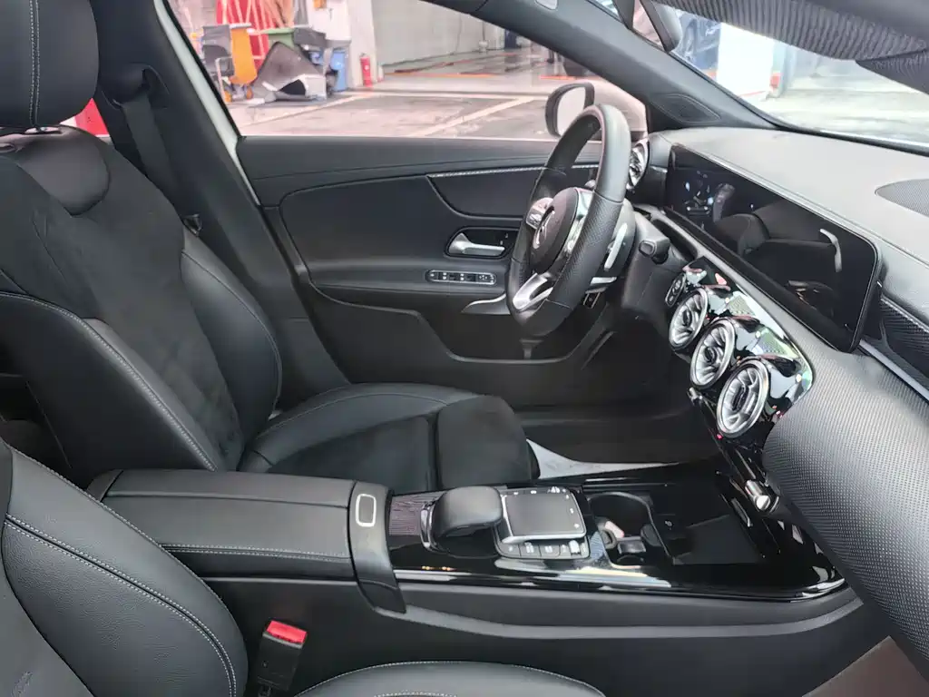 MERCEDES-BENZ A CLASS