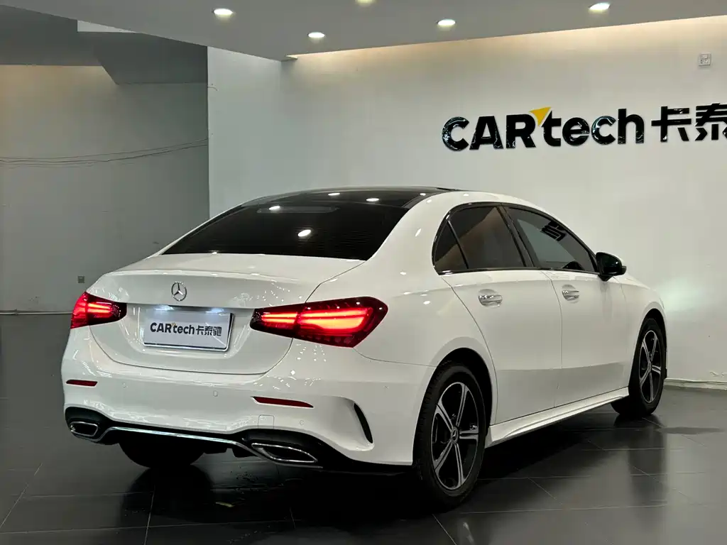 Mercedes-Benz A-Class A 2023 A 200 L Fashion