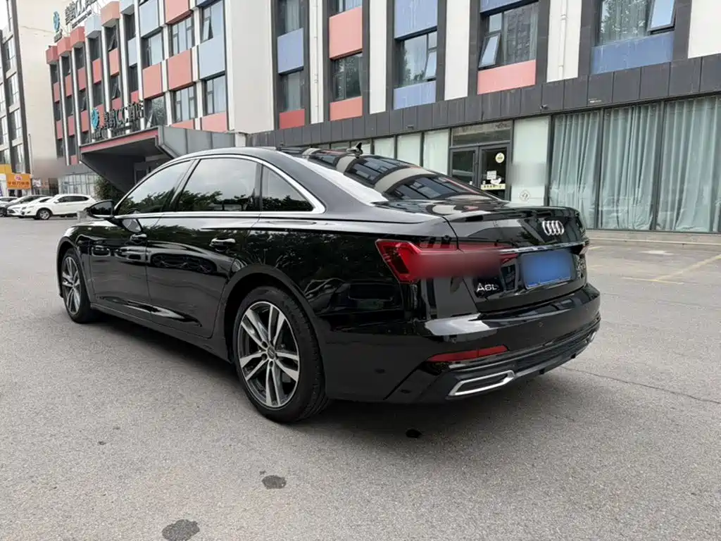 Audi A6L — миниатюра 5