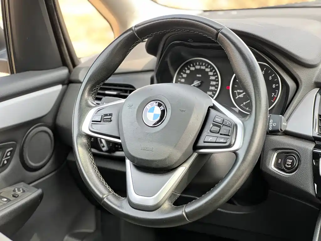 BMW 2 SERIES STATION WAGON