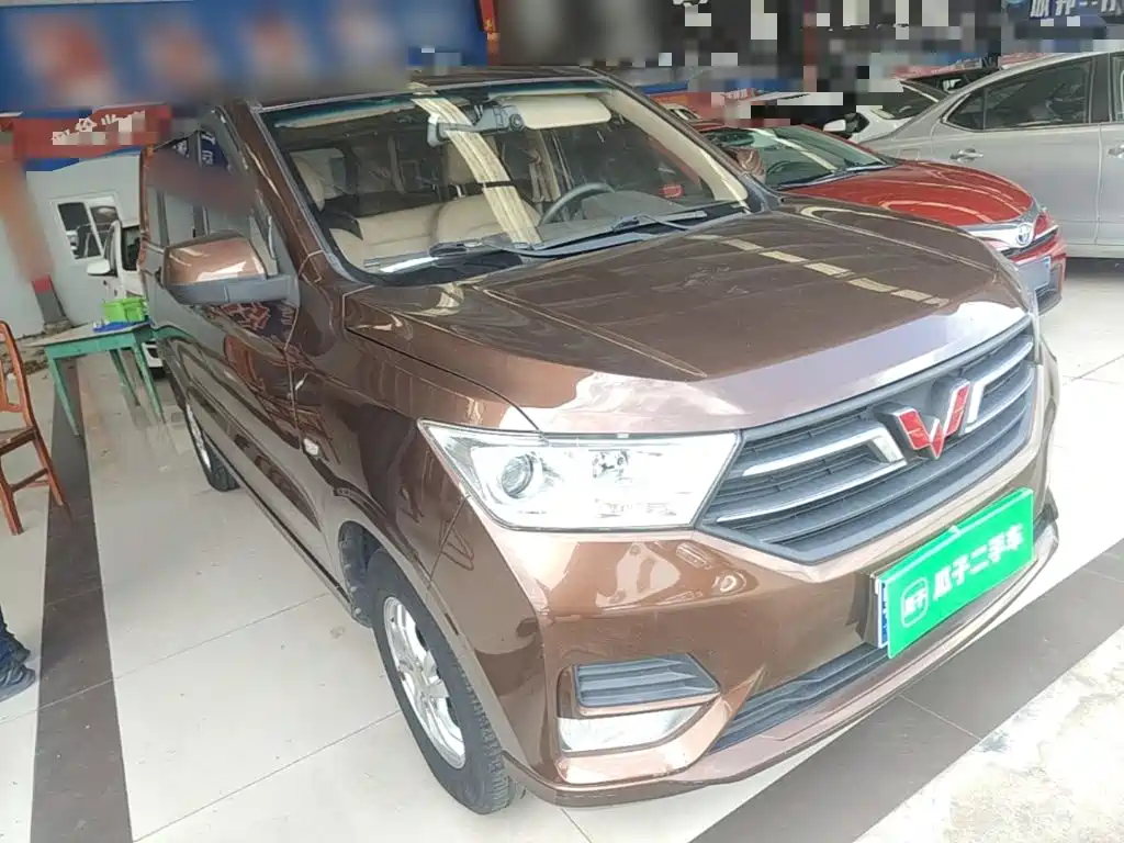 Wuling Hongguang — миниатюра 4