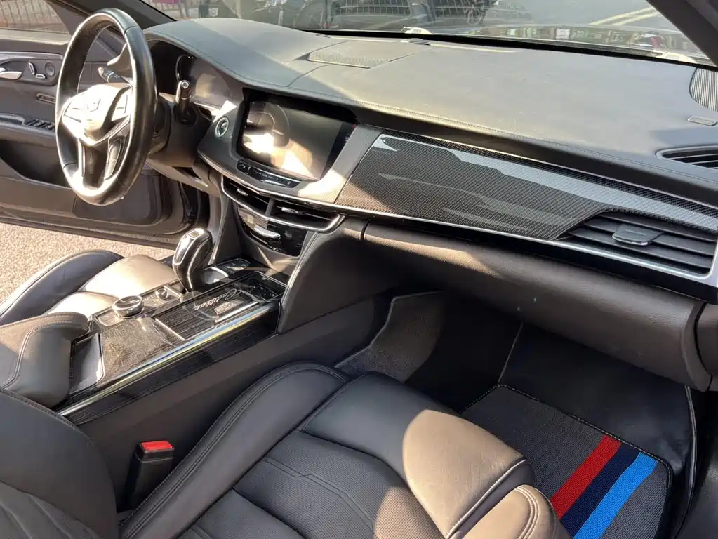 Cadillac CT6 — миниатюра 12