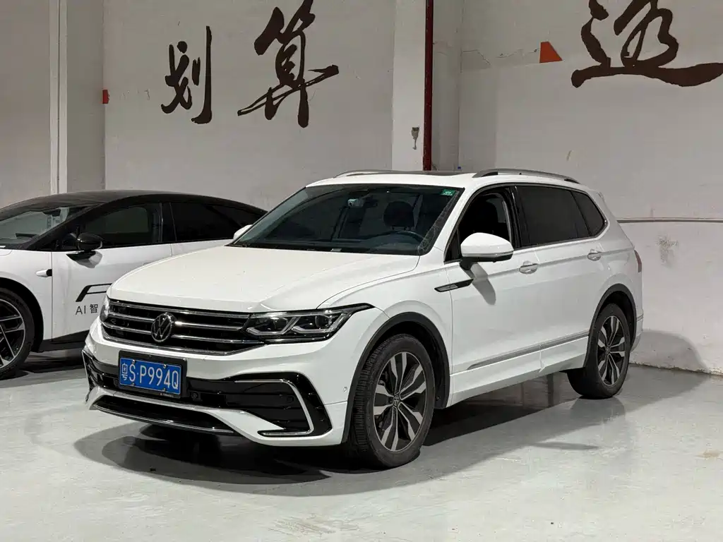 Volkswagen Tiguan L 2022
