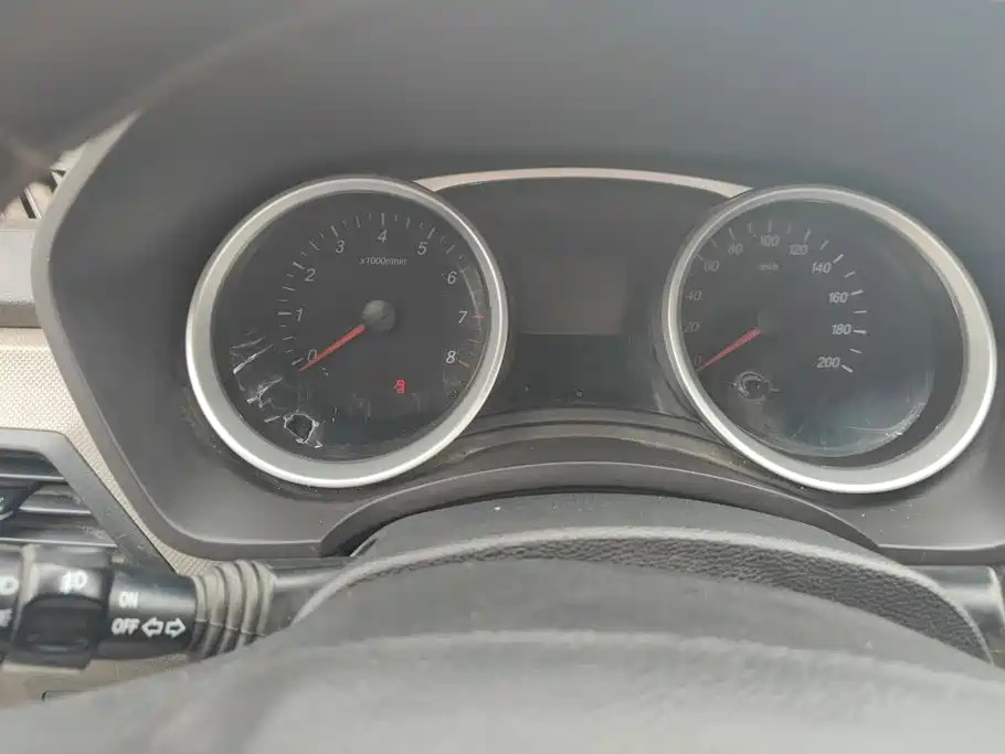 Wuling Hongguang — миниатюра 14