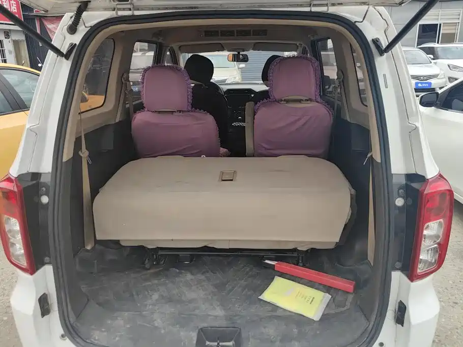 Wuling Hongguang — миниатюра 4