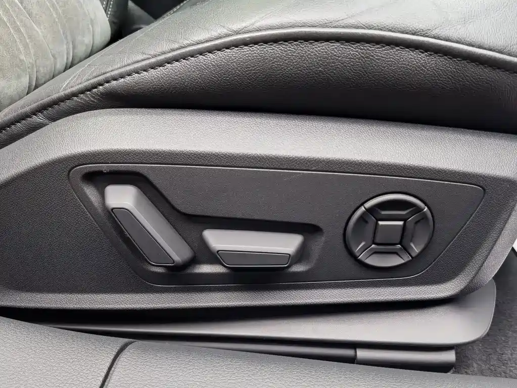 Audi A6L — миниатюра 14