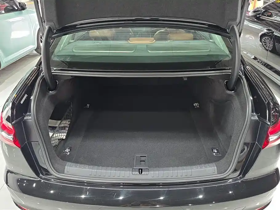 AUDI  A6L