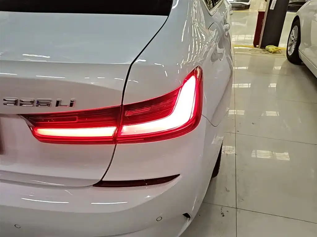 BMW 3 Series 3 2022 325Li M Sport