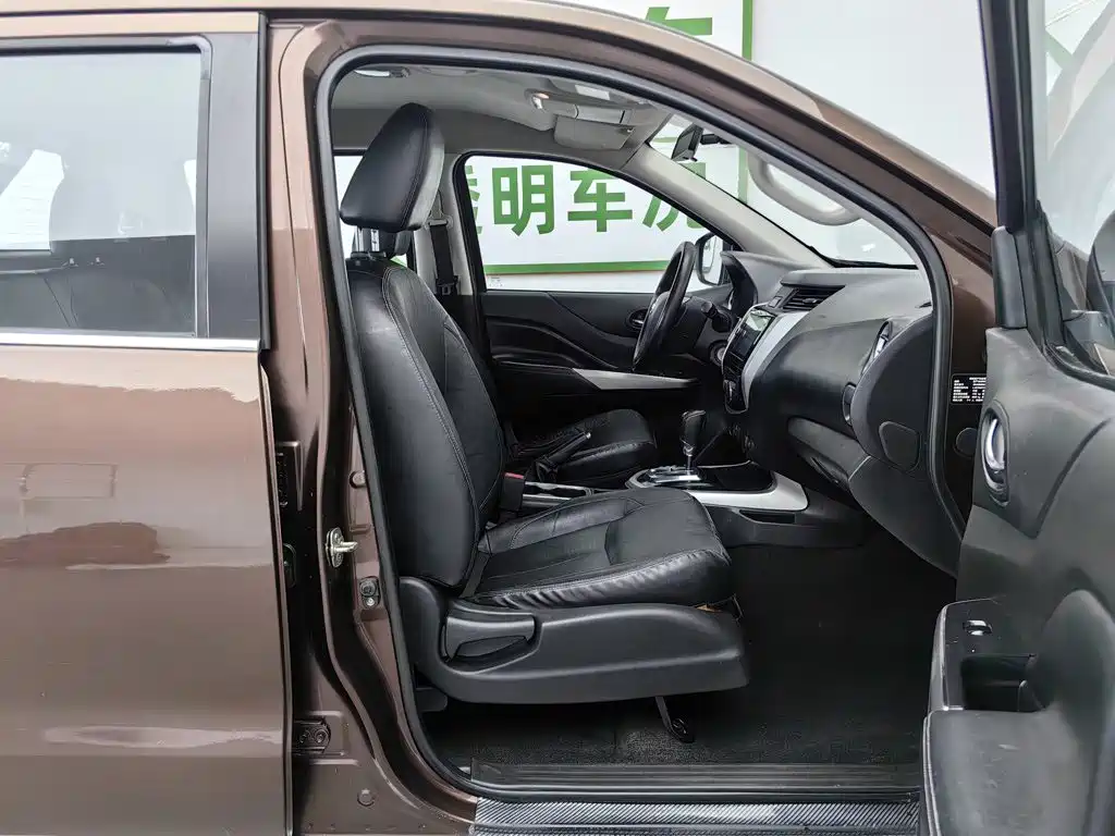 Nissan Navara — миниатюра 23