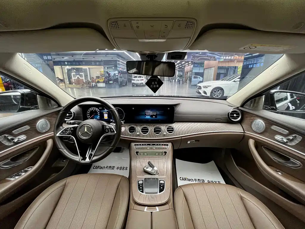 MERCEDES-BENZ E CLASS