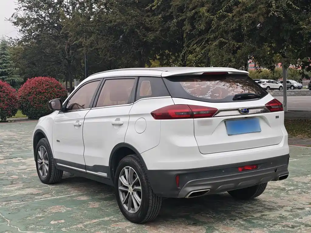 Geely Boyue — миниатюра 6