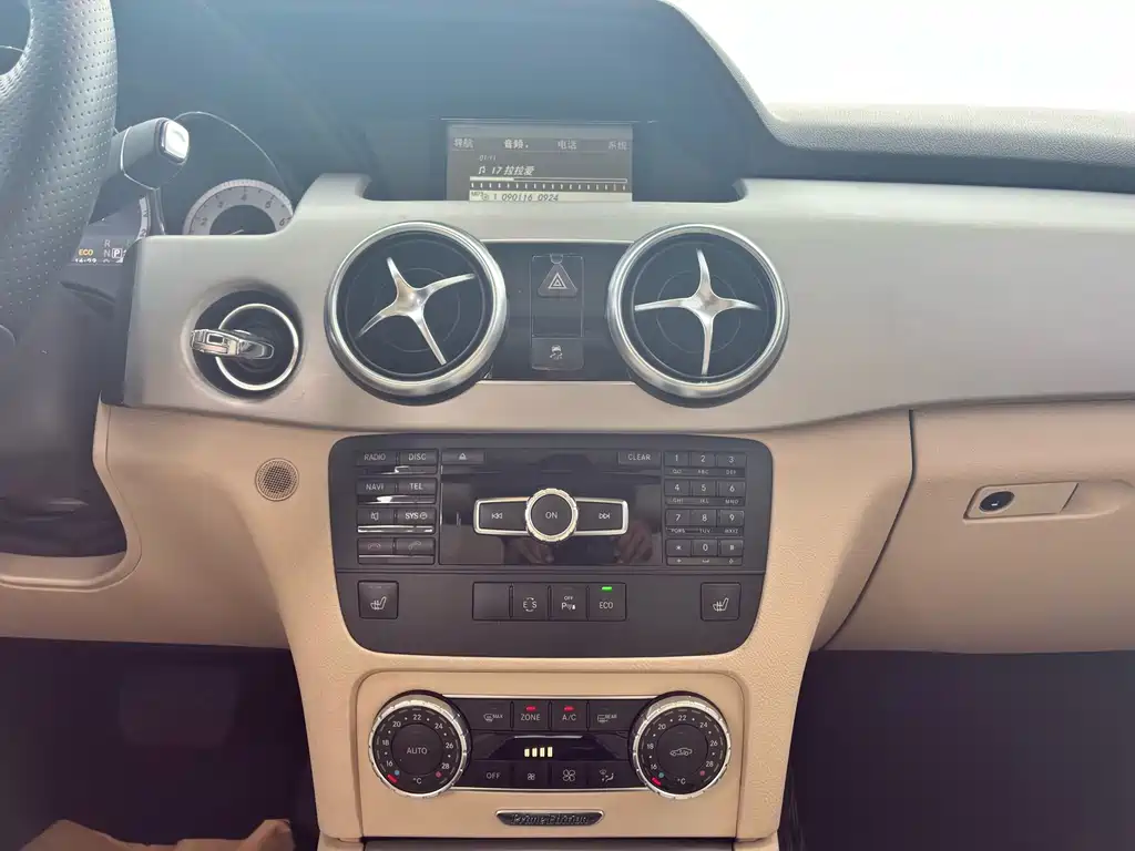 Mercedes-Benz GLK-Class — миниатюра 11