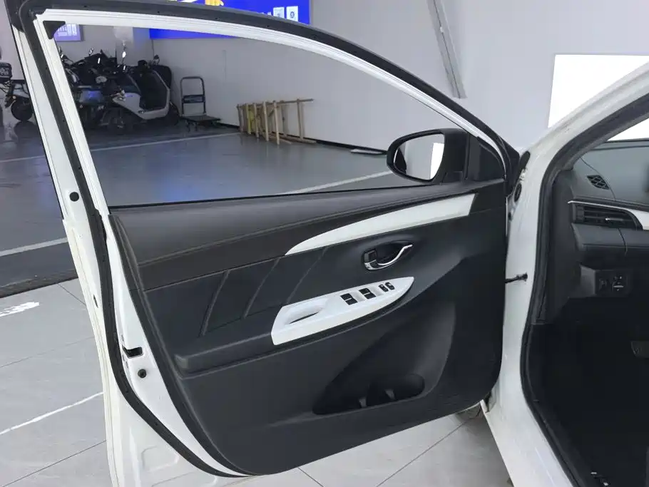 Toyota Vios — миниатюра 7