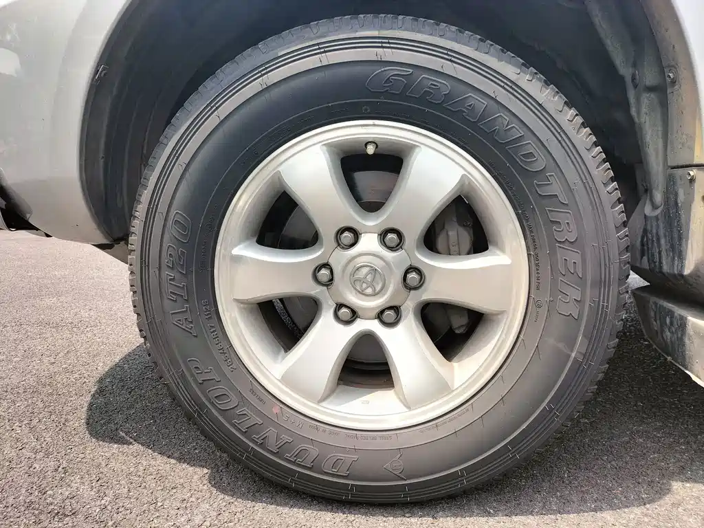 Toyota Prado (Import) — миниатюра 25