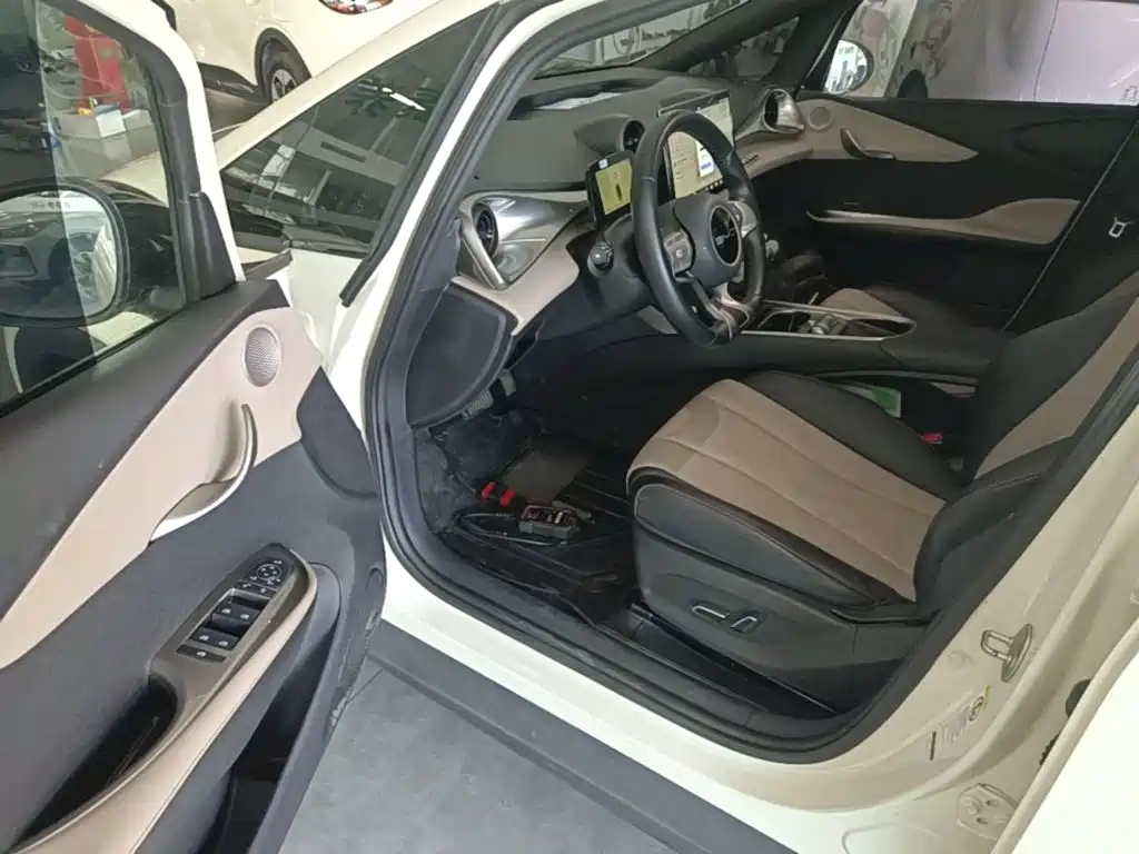 BYD Dolphin — миниатюра 16