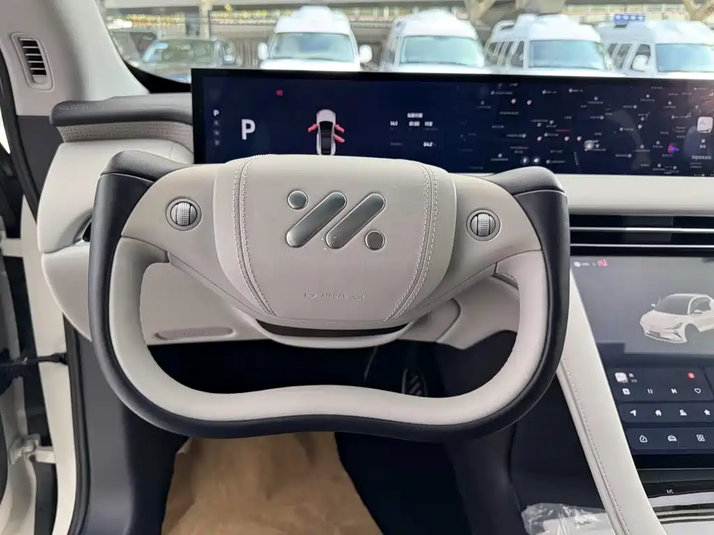 ZHIJI AUTOMOBILE ZHIJI LS7