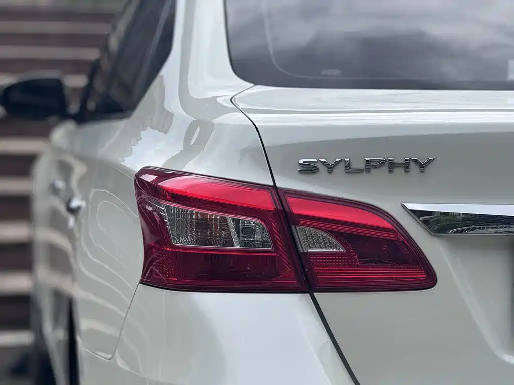 Nissan Sylphy — миниатюра 12