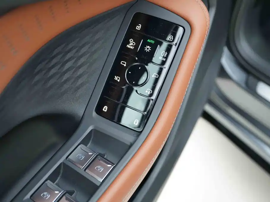 Audi Audi A5L — миниатюра 10