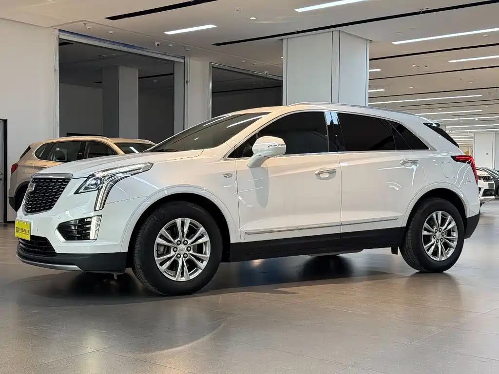 Купить Cadillac XT5