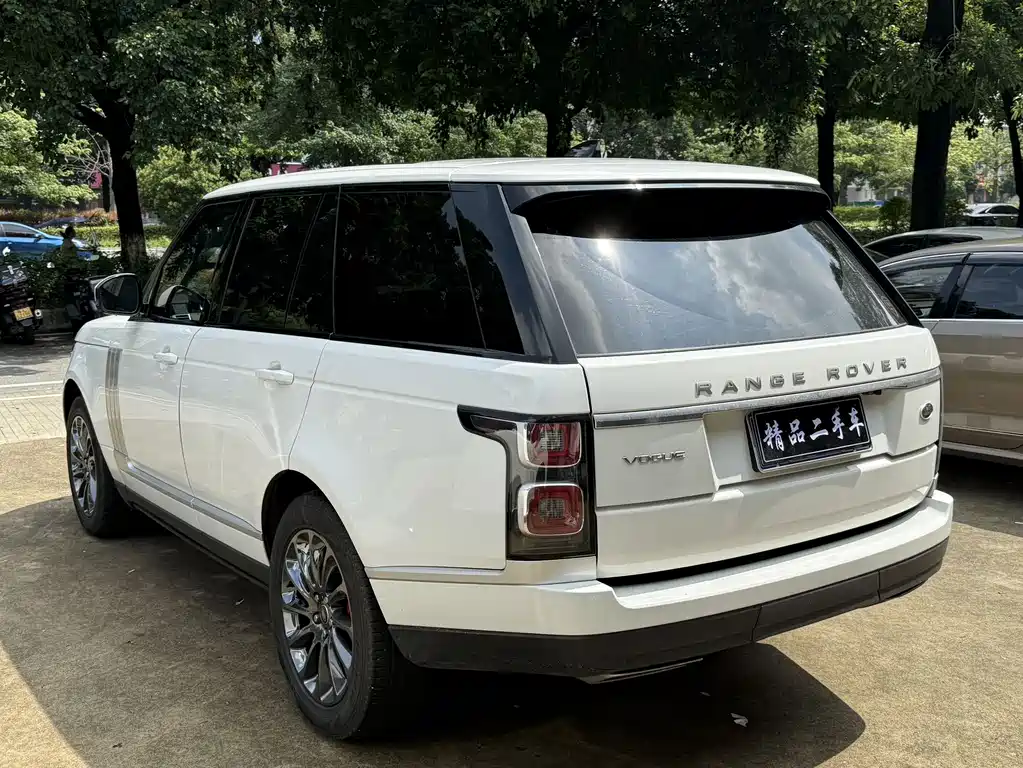 Land Rover Range Rover — миниатюра 18