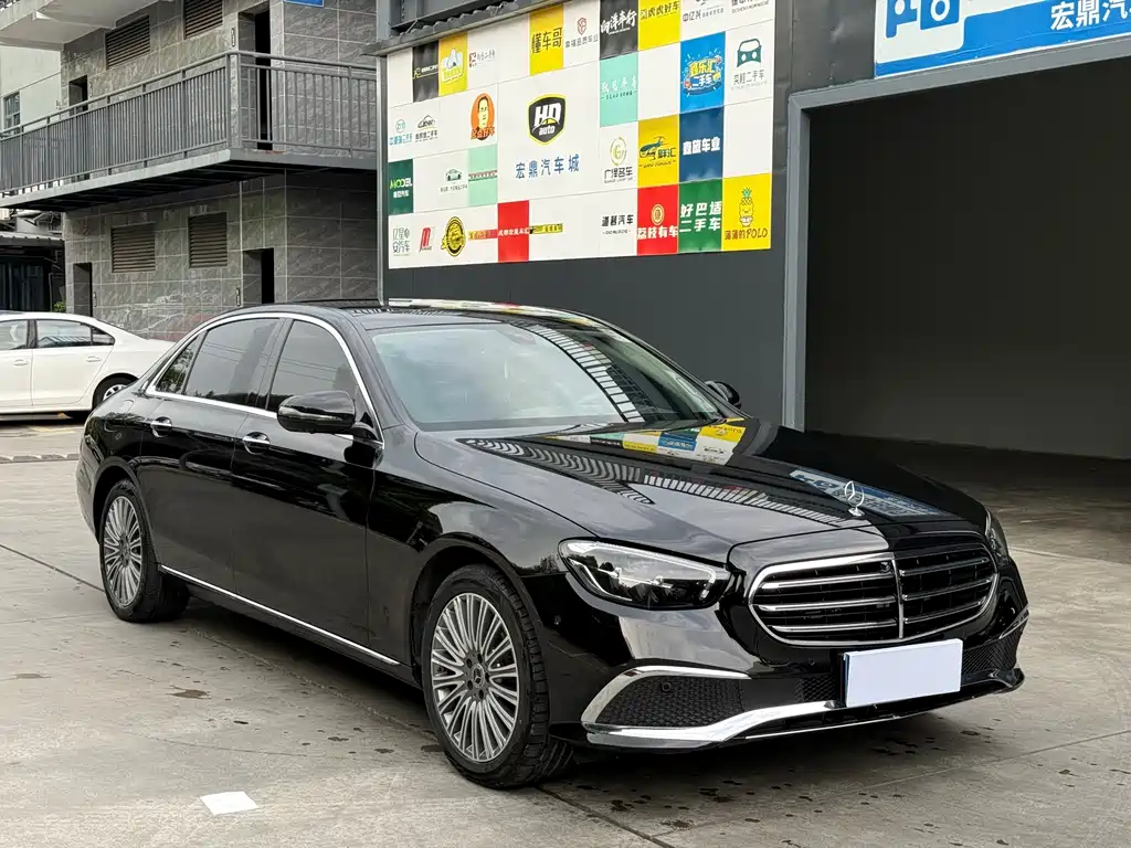 Mercedes-Benz E-Class — миниатюра 3