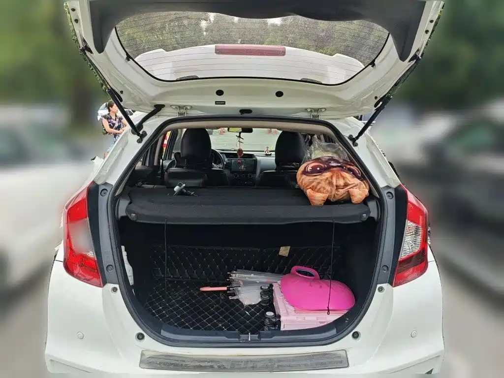 Honda Fit — миниатюра 10