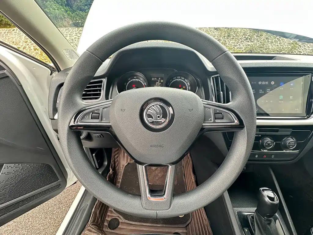 Skoda Kamiq — миниатюра 10