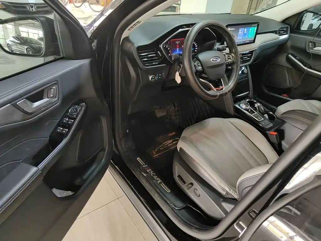 Ford Escape — миниатюра 16