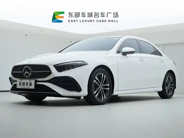 MERCEDES-BENZ  A CLASS 2024