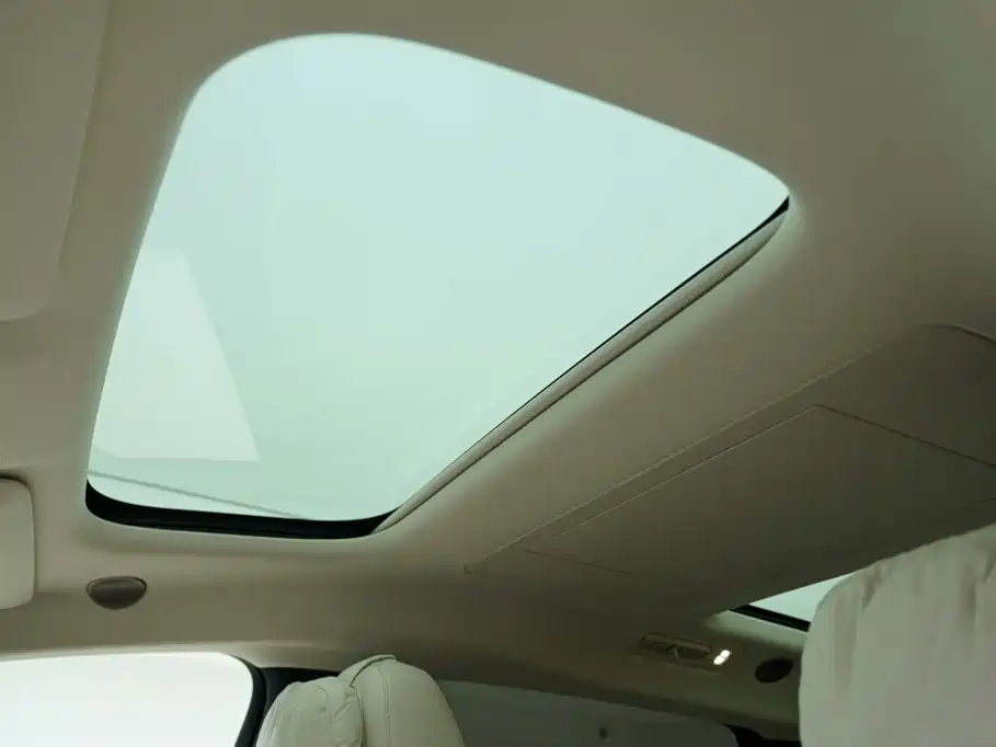 Li Auto Li MEGA — миниатюра 10