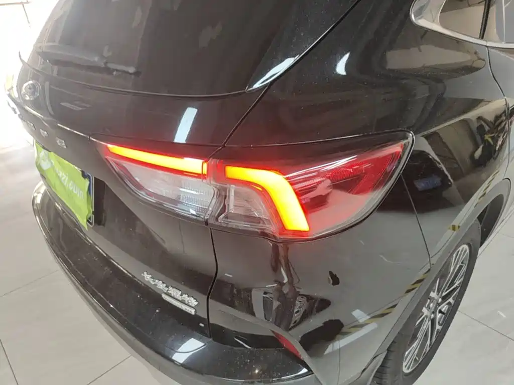 Ford Escape — миниатюра 8