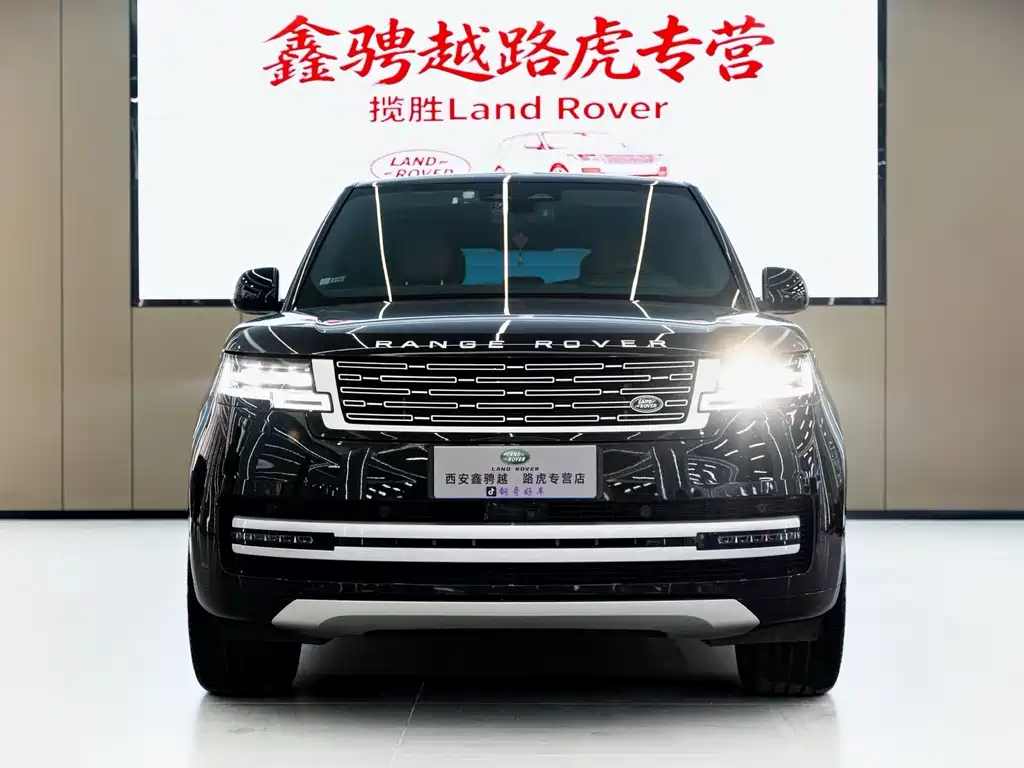 Land Rover Range Rover 2024 3.0 L6 360PS
