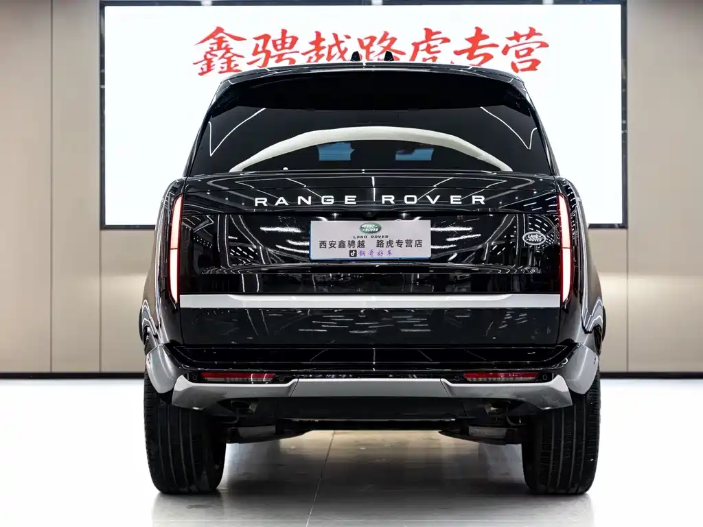 Land Rover Range Rover 2024 3.0 L6 360PS