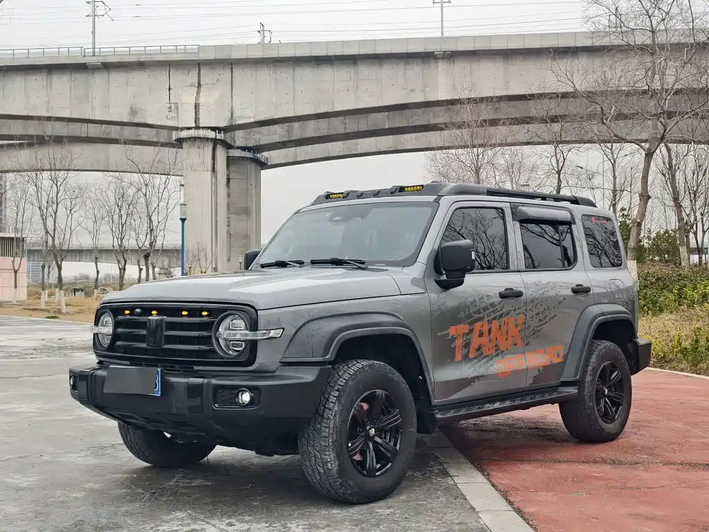Tank Tank 300 2021