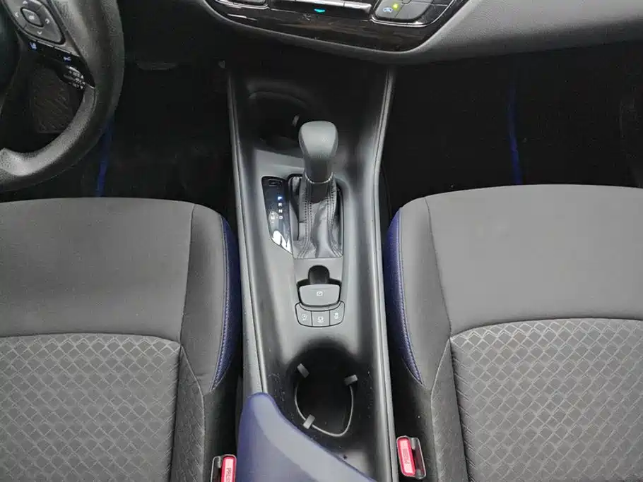 Toyota C-HR — миниатюра 16