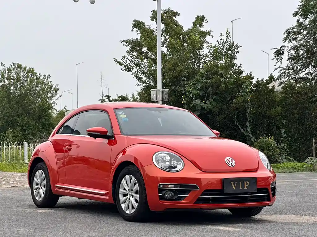 VOLKSWAGEN BEETLE