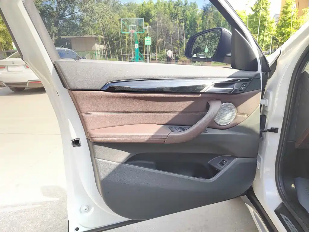 BMW X1 — миниатюра 14