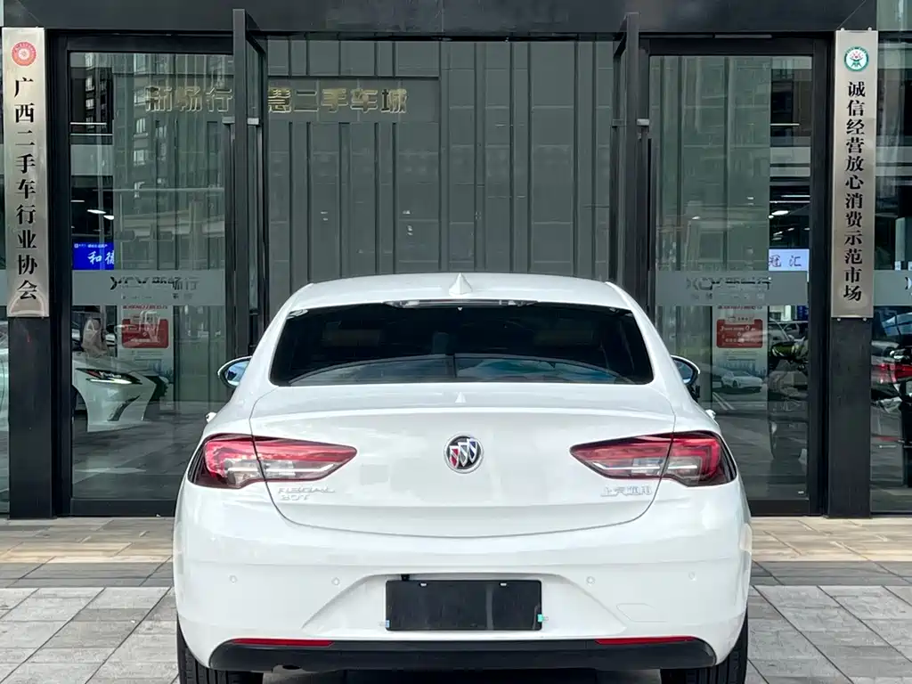 Buick Regal — миниатюра 5