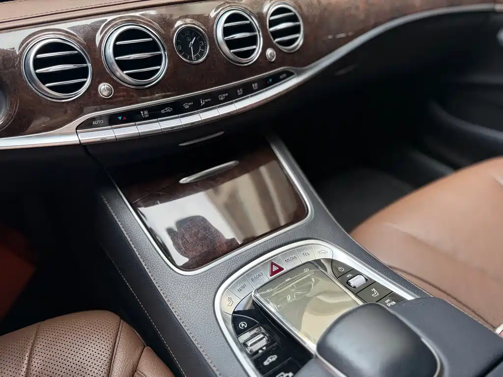 Mercedes-Benz S-Class — миниатюра 14