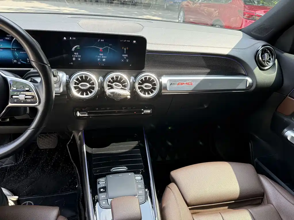 Mercedes-Benz GLB — миниатюра 6