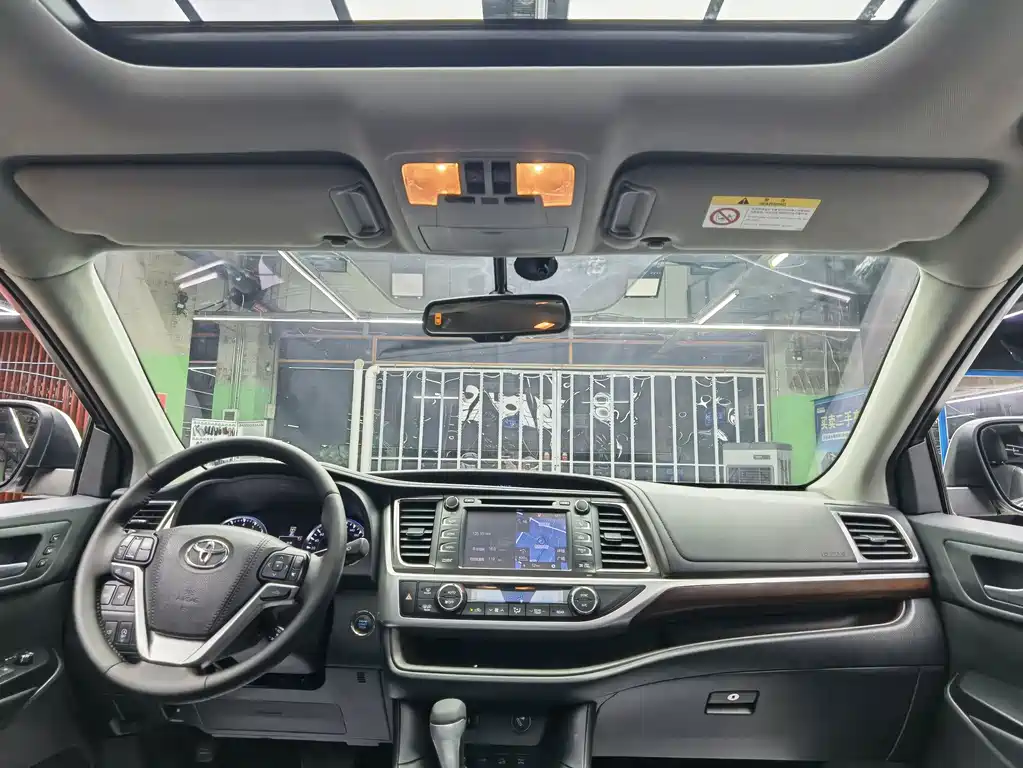 Toyota Highlander — миниатюра 7