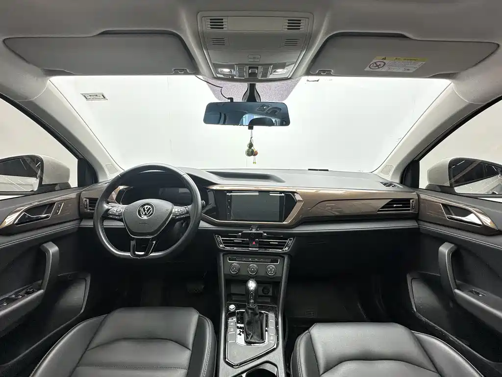 Volkswagen Tharu — миниатюра 6