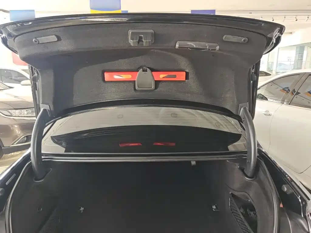 Audi A4L — миниатюра 19