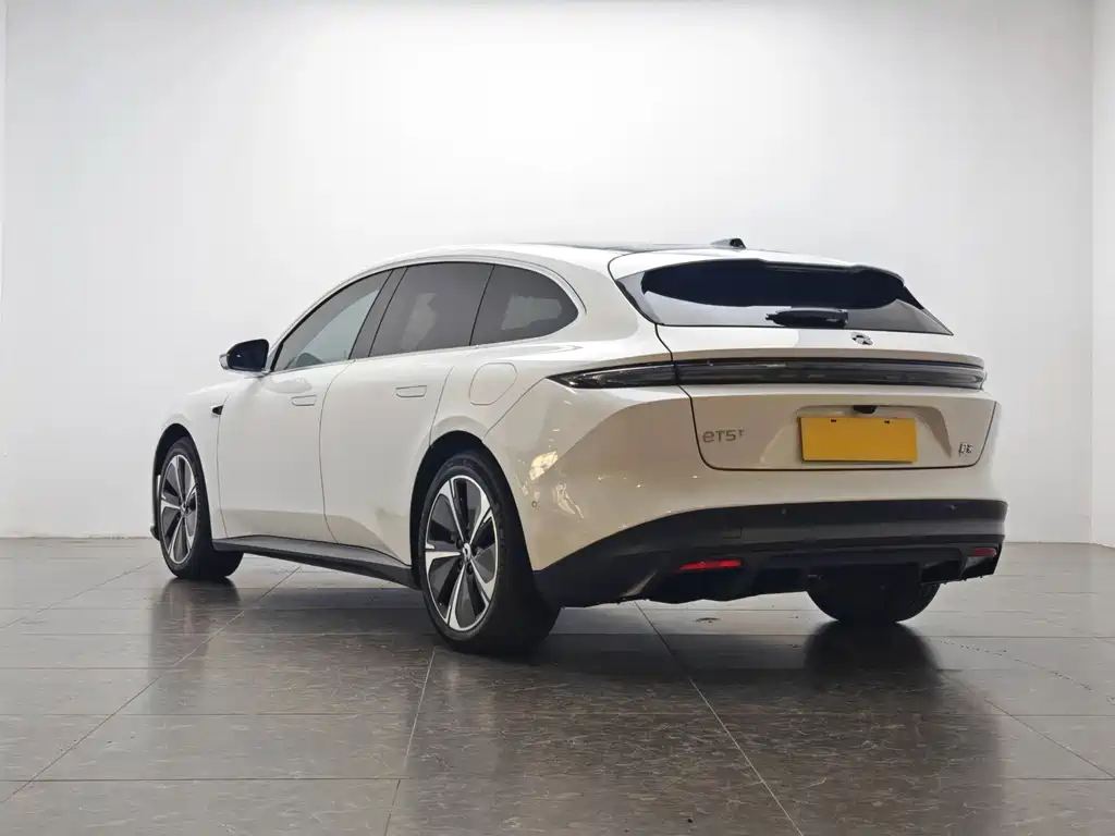 NIO NIO ET5T