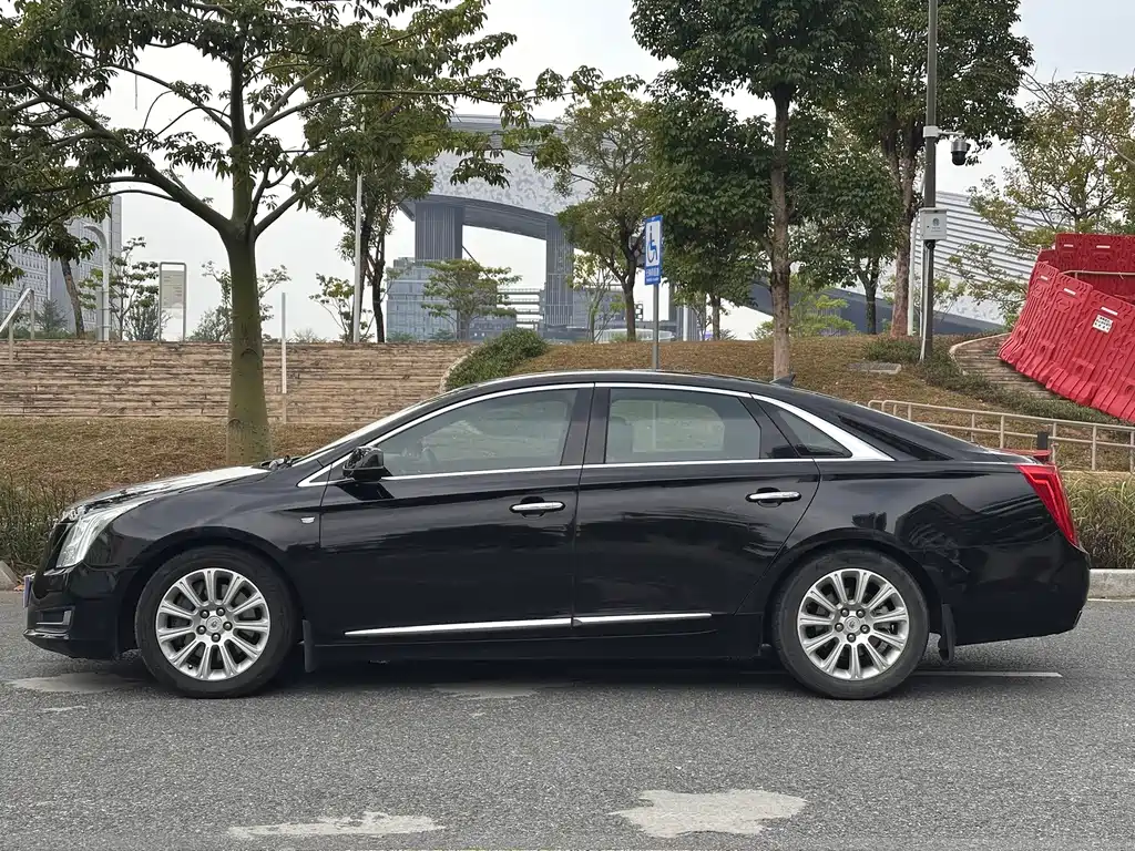 Cadillac XTS — миниатюра 4