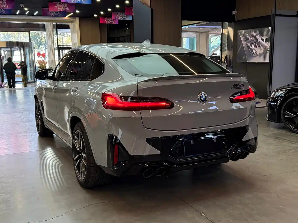 BMW X4 M