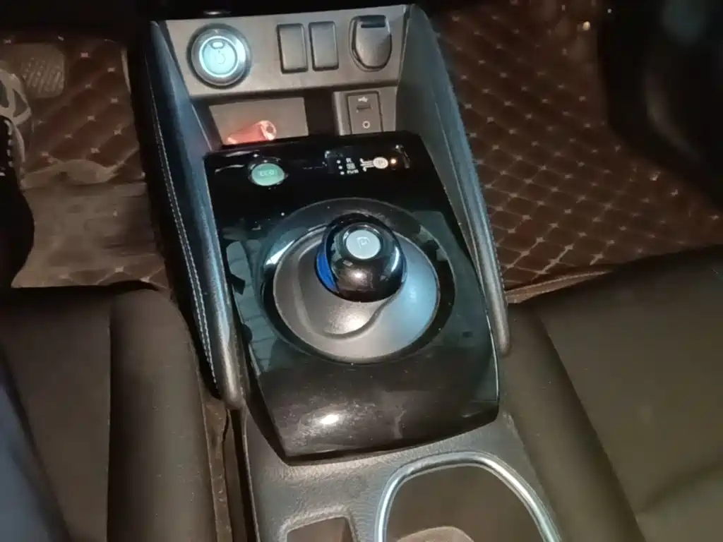 Nissan Sylphy EV — миниатюра 14